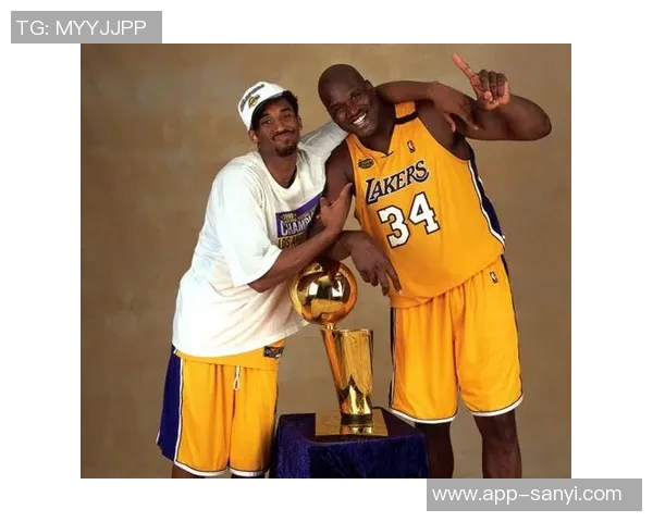 科比大女儿时尚风采闪耀奢侈品牌秀场成为瞩目焦点 科比大女儿时尚风采闪耀奢侈品牌秀场成为瞩目焦点