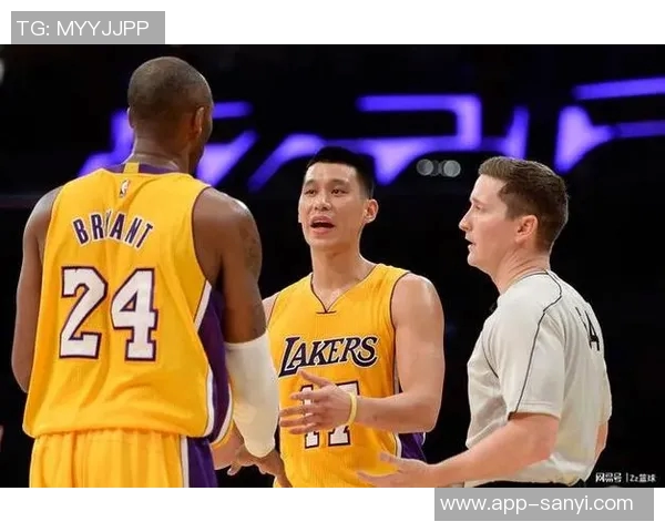 小尼克史密斯回顾湖人媒体日盛况与黄蜂时的鲜明对比 小尼克史密斯回顾湖人媒体日盛况与黄蜂时的鲜明对比