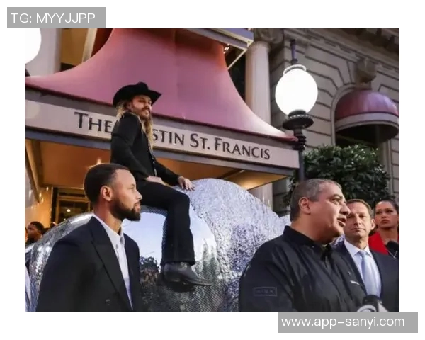 库里携手名厨迈克尔米娜共同打造波本威士忌主题酒吧即将开业