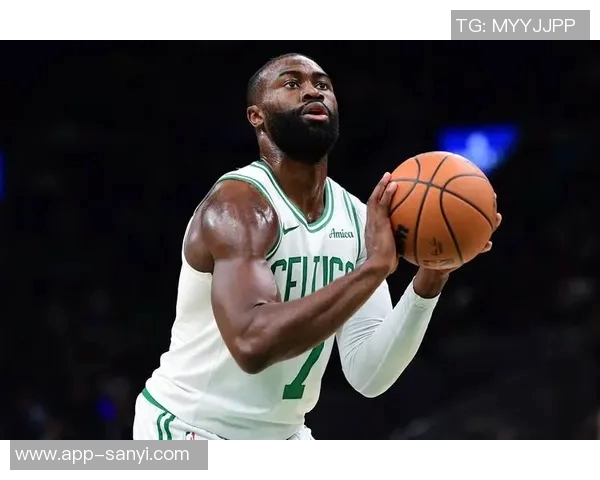 杰伦布朗引领绿军逆袭表现超东契奇应当入选一阵